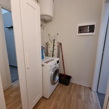 Movida Loft A Piazza Marconi Lido - A 1 Minuto!!!